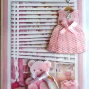 BIGLIETTO HALLMARK NASCITA ROSA BAMBINA CON ORSETTO, SCARPETTE, VESTITO