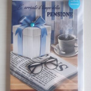 BIGLIETTO HALLMARK PENSIONE UOMO CON PACCHETTO REGALO, OCCHIALI, TAZZINA